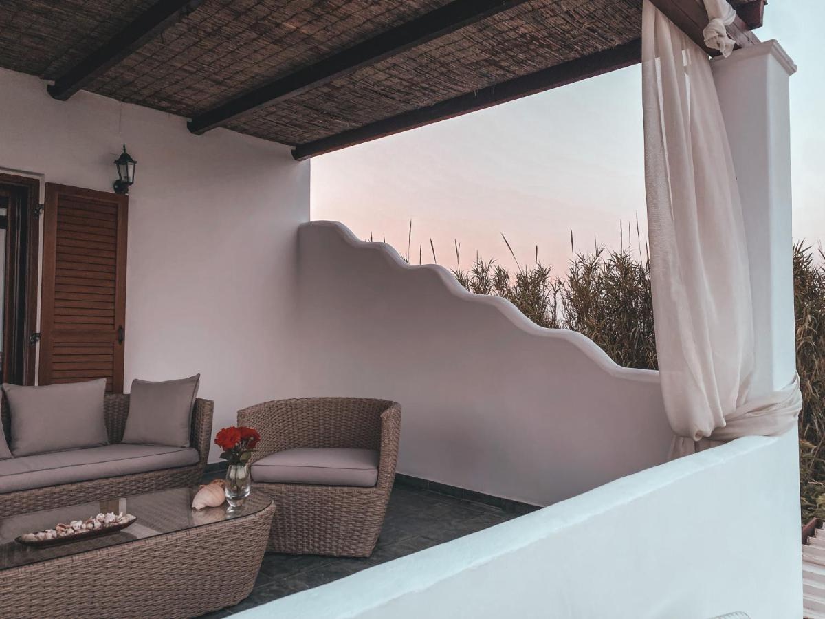 Luxury 3Br Sunrise Villa , Seaside Gyrismata 스키로스 외부 사진
